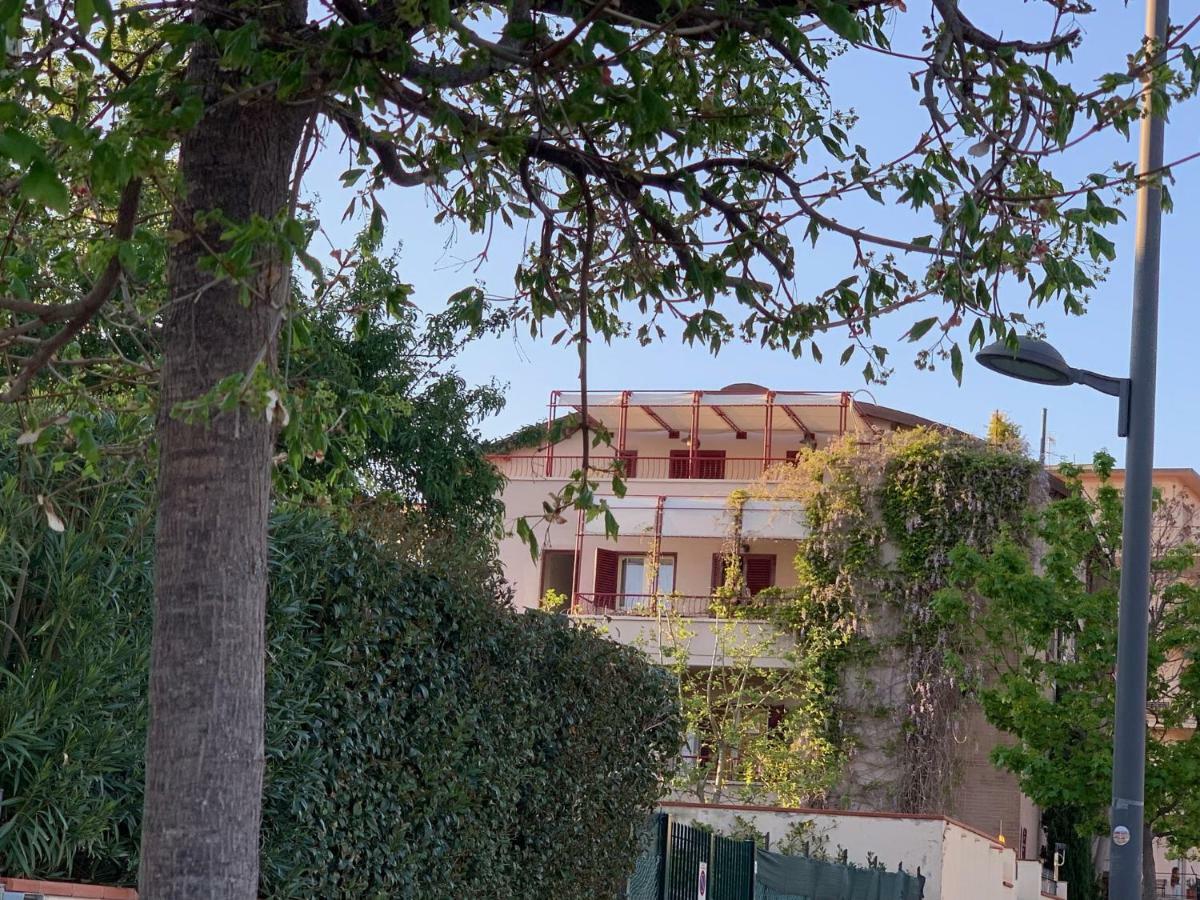 Corso Emanuele Apartments San Vincenzo Buitenkant foto